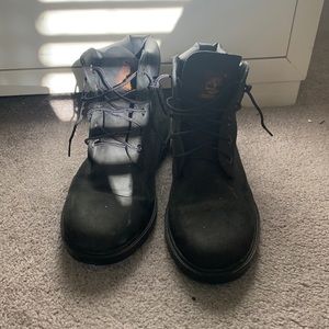 Timberland boots- black. Men’s size 6, women’s size 7.5